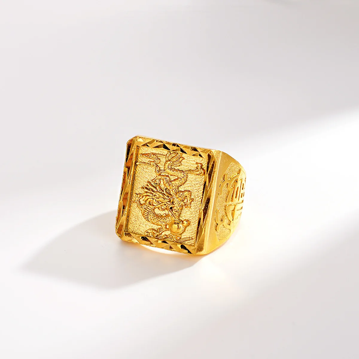 New AU999 gold ring fashionable and simple Chinese dragon mens ring 24k pure gold ring jewelry to send lover gift