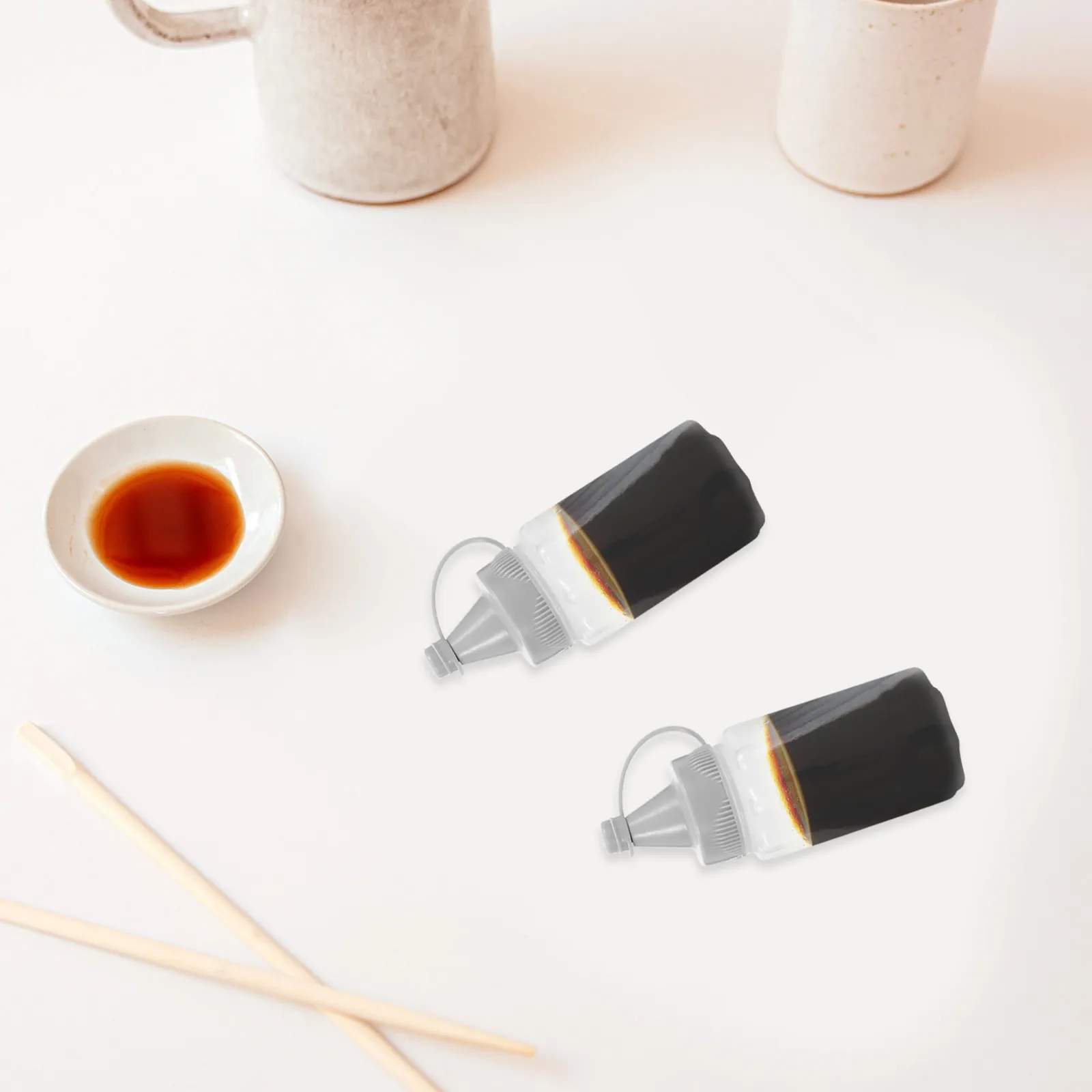 4Pcs Squeeze Bottles Kitchen Condiment Bottles Reusable Mini Sauce Dispensers for Honey Ketchup Mustard Syrup Salad Dressing