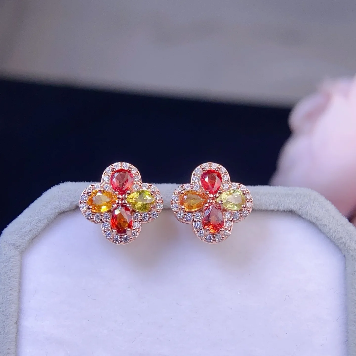 

Natural Fancy Colored Sapphire 925 Silver Earrings Brilliant As Fiery Passion Main Stone 3*4mm Four-Leaf Clover Earrings