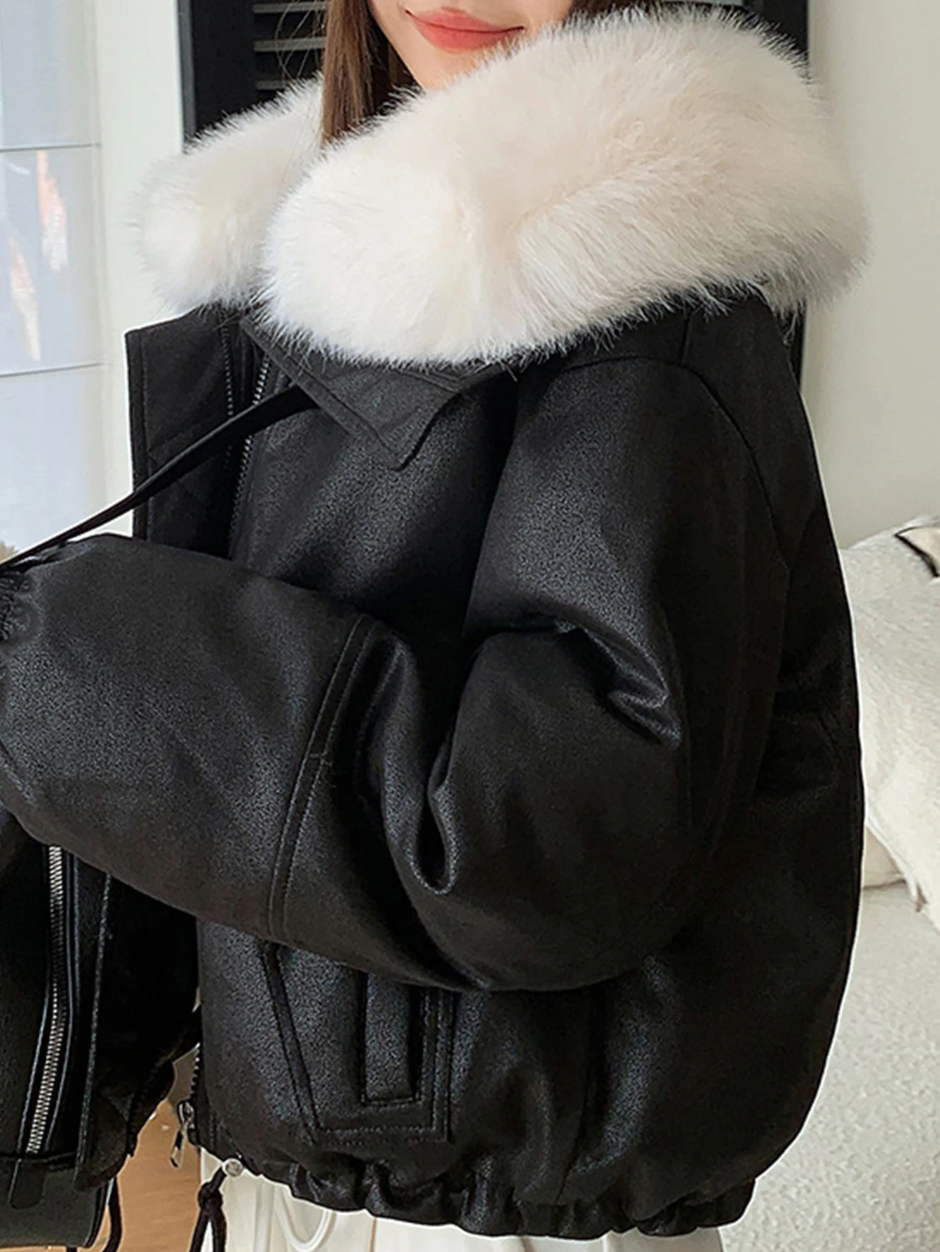 سترة قطنية سميكة للمحطة الأوروبية للنساء شتوية بياقة مقلوبة تصميم كوري نمط صغير الحجم ملابس خارجية عصرية