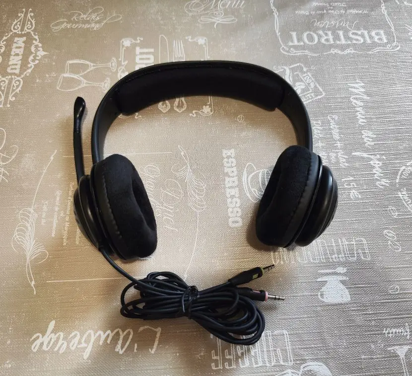 Cuscinetti auricolari rotondi in velluto morbido auricolari di dimensioni universali per cuffie 50/55/60/65/70/75/80/85/90/95/100/105/110/115/110mm copertura