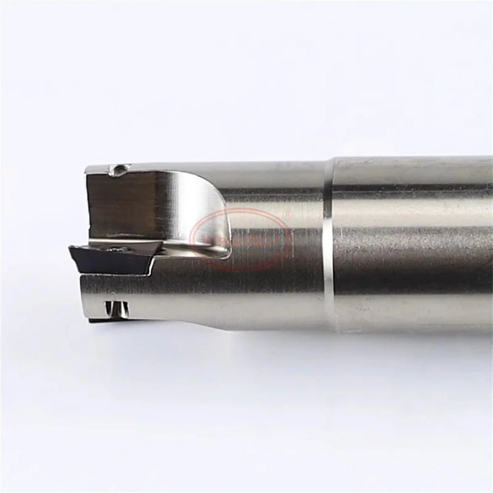EMP01 / EMP02 90 °   Support de fraisage indexable, support d'insertion APKT11 APKT16