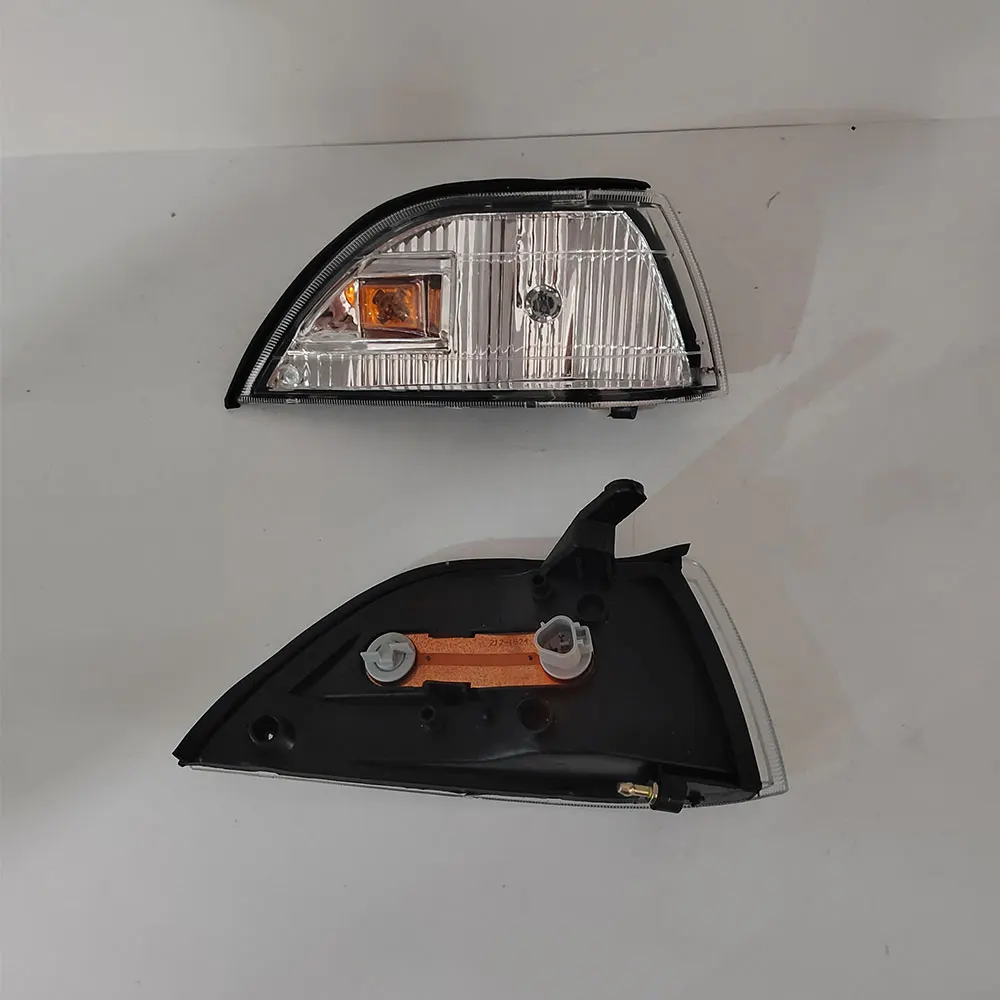

A Pair Car Turn Signal Corner Lamp For Toyota Corolla AE92 AE90 AE91 AE95 1988