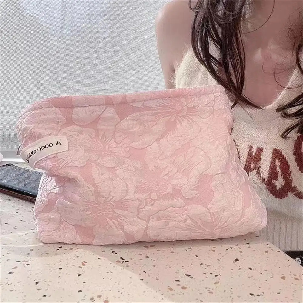 High Appearance Large Capacity Makeup Bag Flower Design Simple Storage Pouch Advanced Cosmetic Organizer for Women