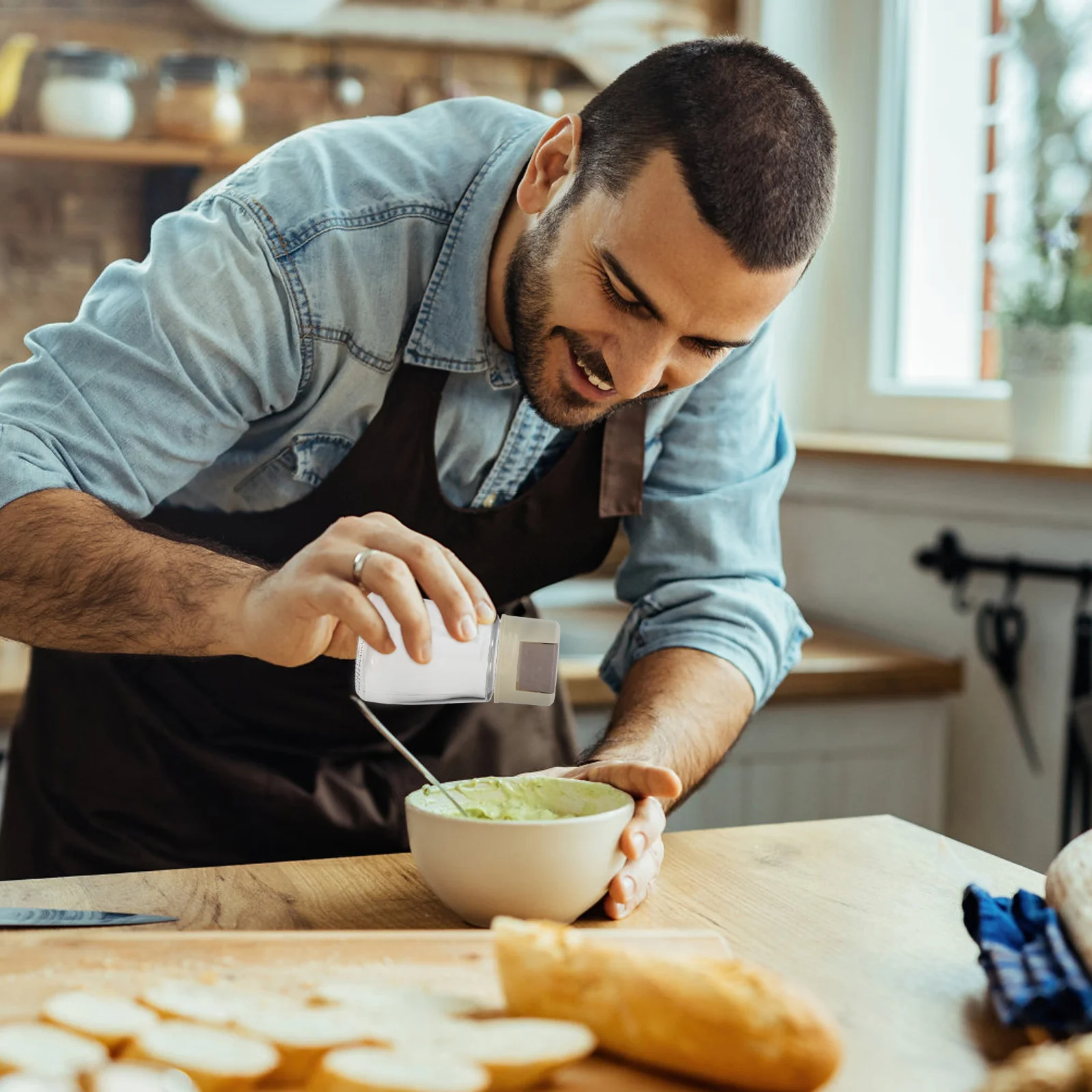 

4Pcs Metering Salt Dispenser Bottles Kitchen Spice Containers Clear Display for Cooking Camping Seasoning Holder