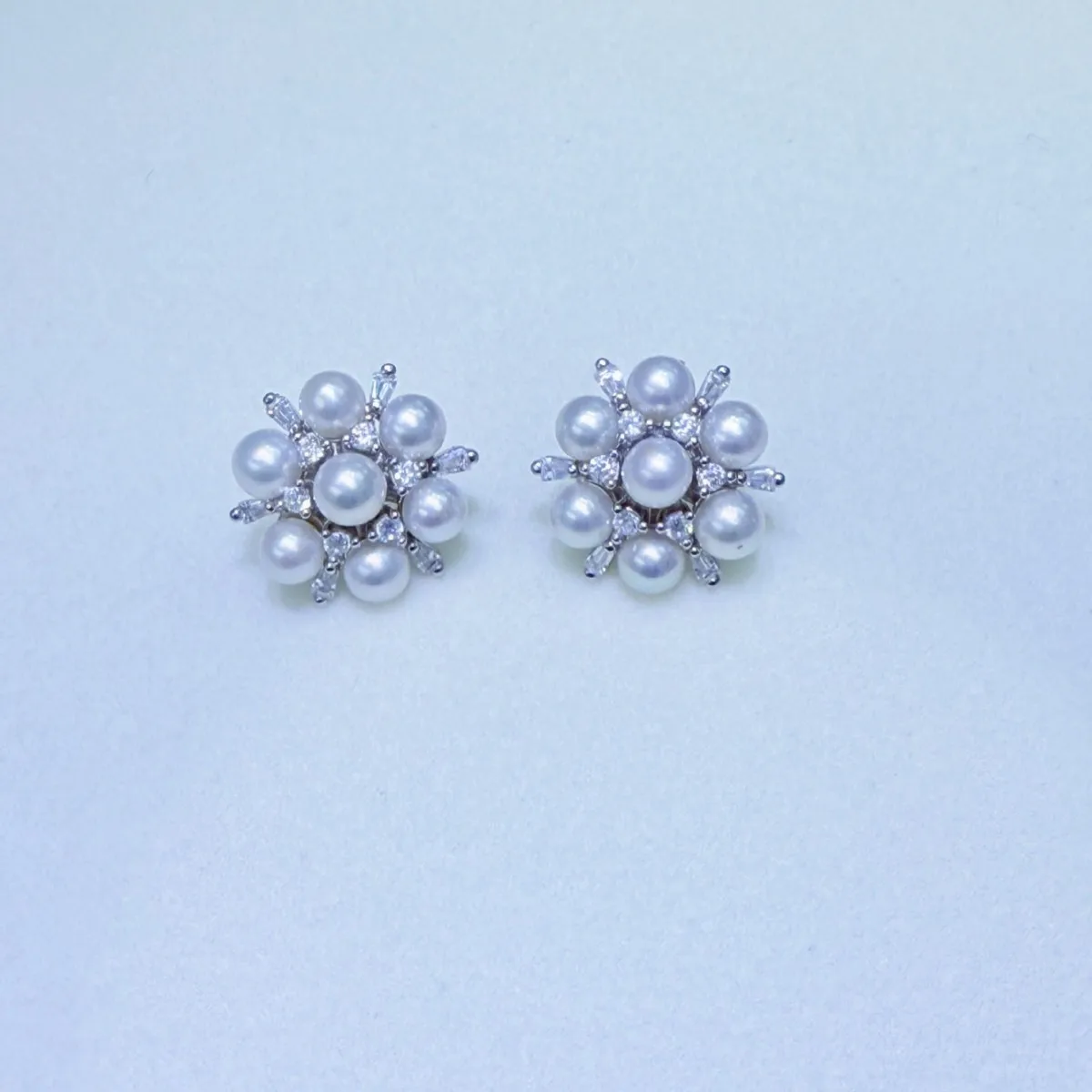 4‑5mm Natural Freshwater Pearl Snowflake Stud Earrings, S925 Silver, Aurora Near‑Flawless Pearl Vintage Flower Earrings