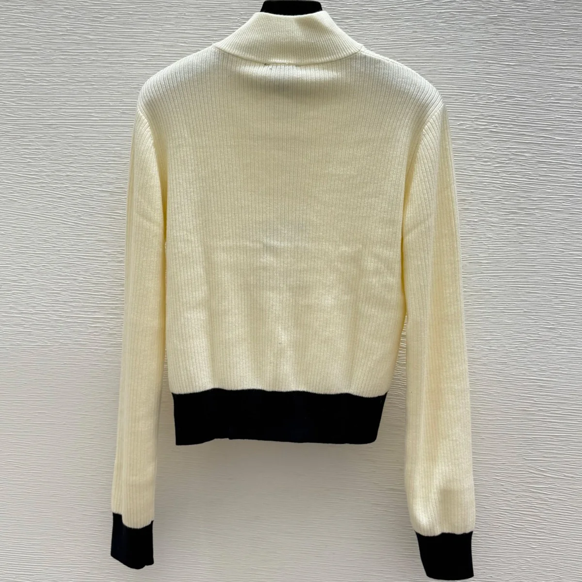 High Quality Women Mock Neck Zip Up Knit Cardigan, Color Block Cuff & Hem, Stitched Pocket Cropped Ribbed Jacket lyt261010159