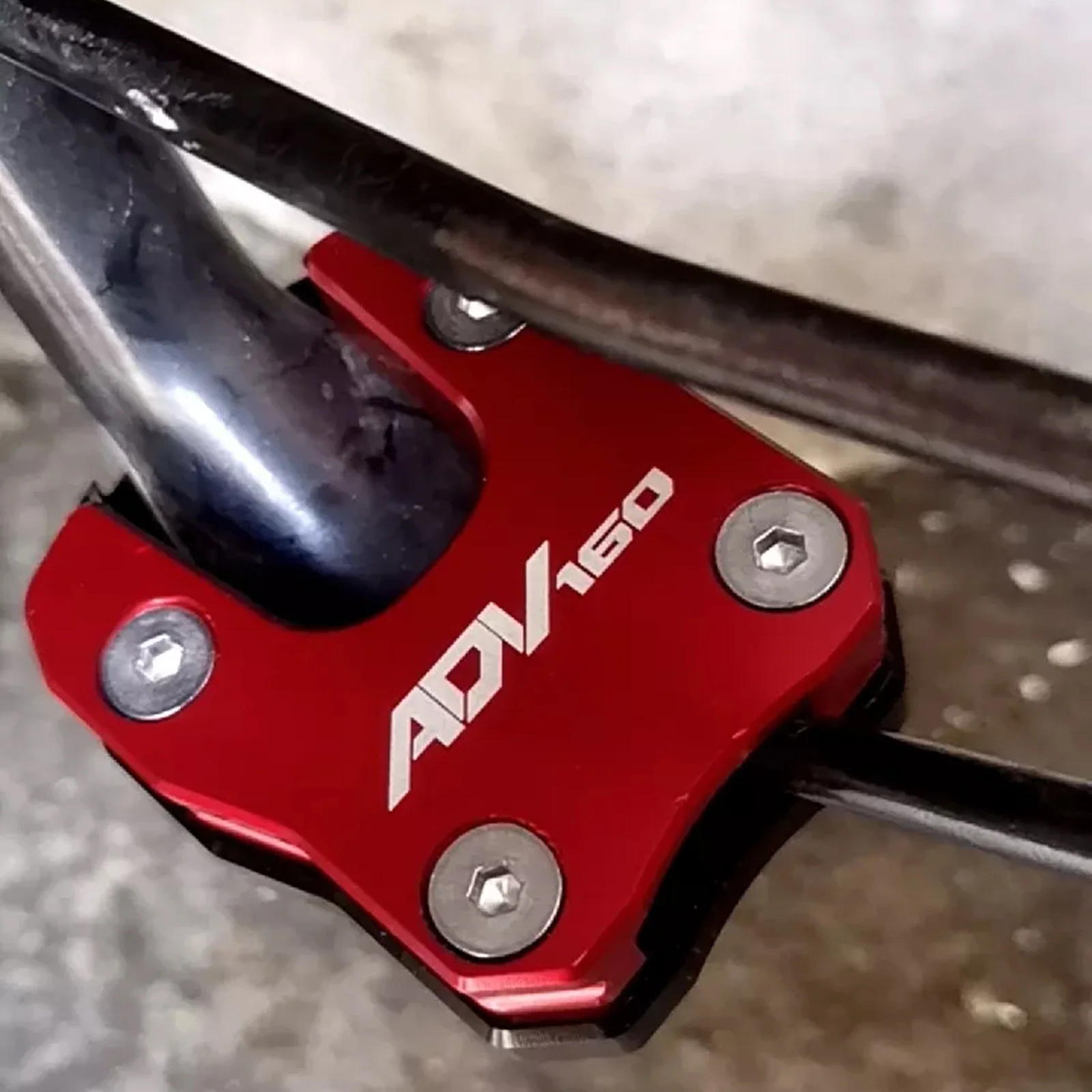 

Увеличенная пластина для мотоцикла, боковая подставка, увеличитель, подставка, удлинитель, плоская ножка, подходит для BMW Honda ADV160 ADV 160 ADV150 ADV 150