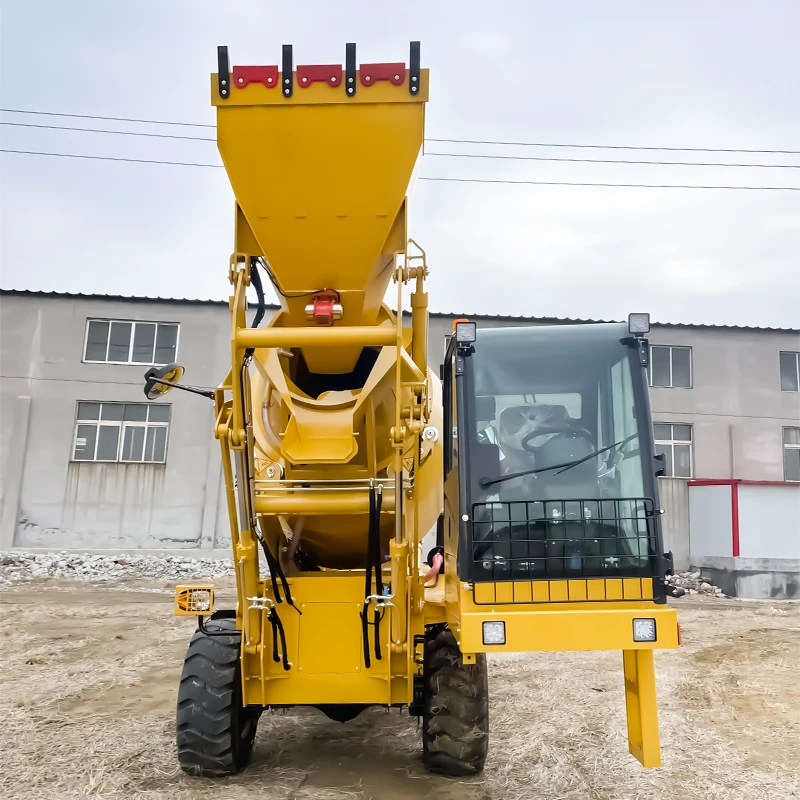 آلة التحميل الذاتي 2.6 م 3 3.5 م 3 4 م 3 5.5 م 3 شاحنة خلط الخرسانة مع 270 °   360 °   دوران