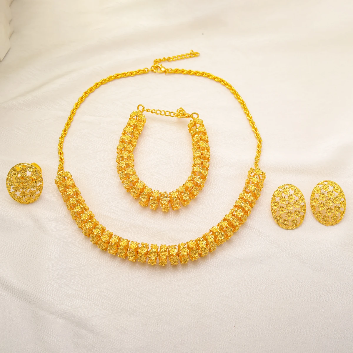 Liffly Dubai 24K Gold Plated Jewelry Sets Luxury Necklace Earrings Ring Women African Bridal Wedding Party Jewelry Accessories