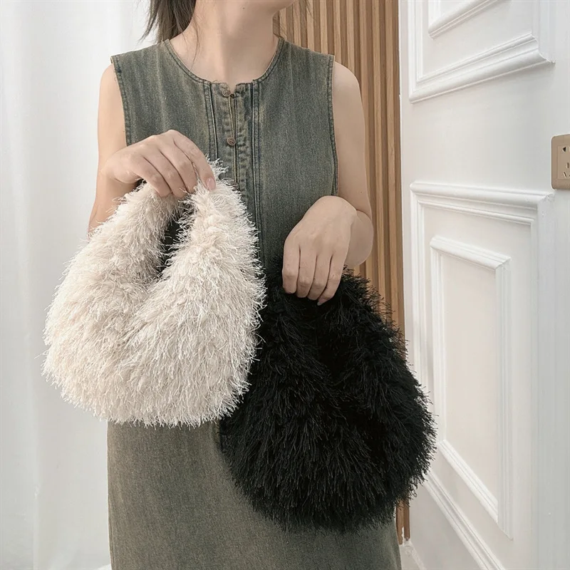 2023 Winter New Small Hobo Bag Fashion Knotted Faux Fur HandBag Women\'s Furry Short Handle Clutch Soft Plush Warm Bag