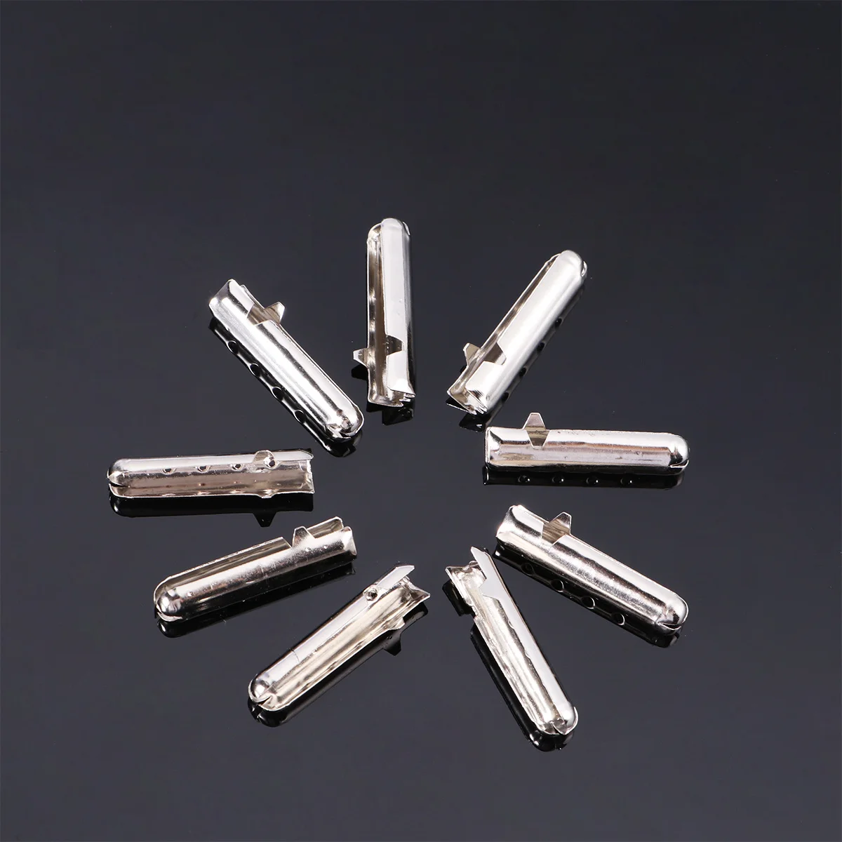 

100 pcs Shoe Lace End Tips Metal Replacement For Sneakers Repair Diy Crimp Shoe Clips Silver Shoelace Fix Parts