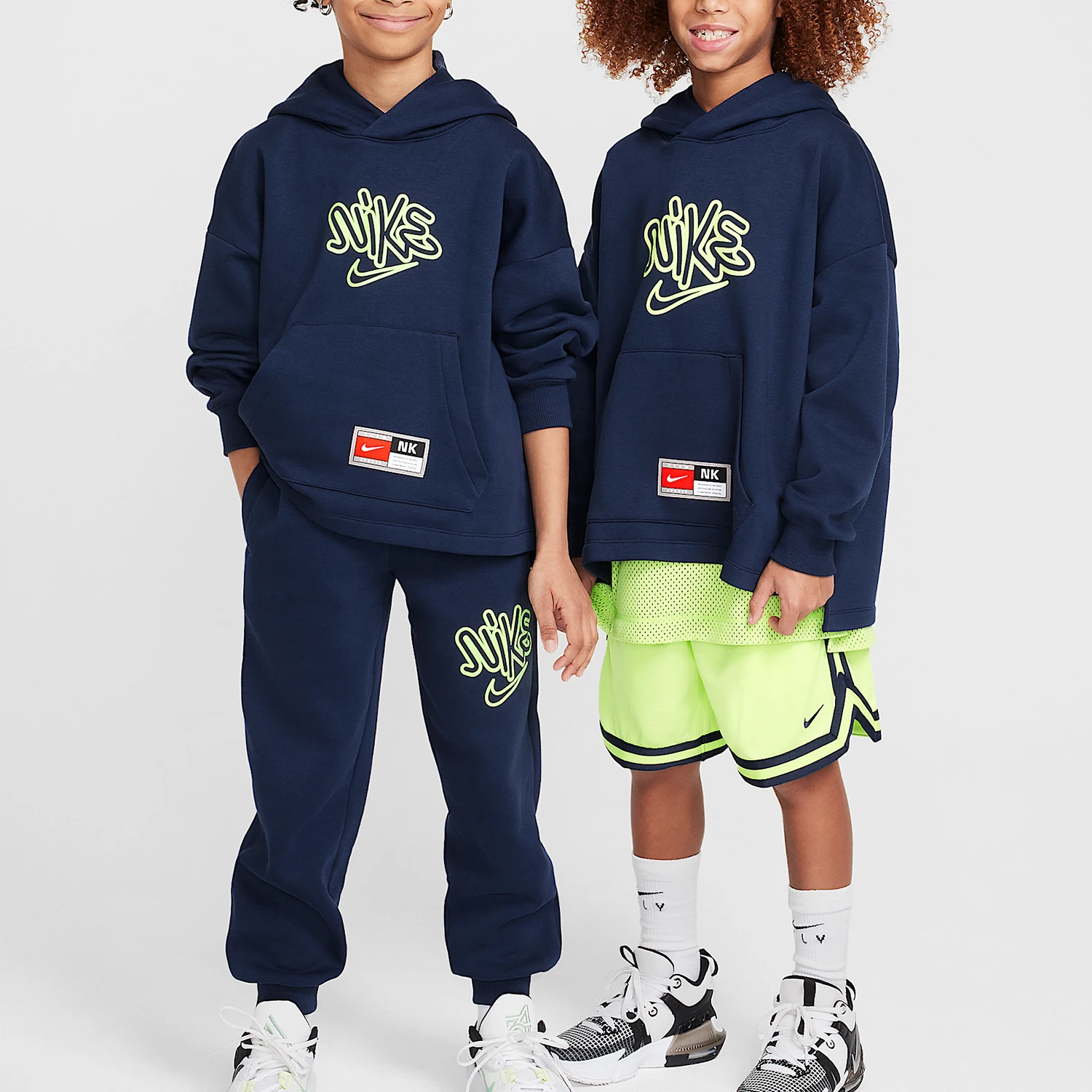 

Оригинальная новая детская баскетбольная толстовка с капюшоном Nike HF8158-451