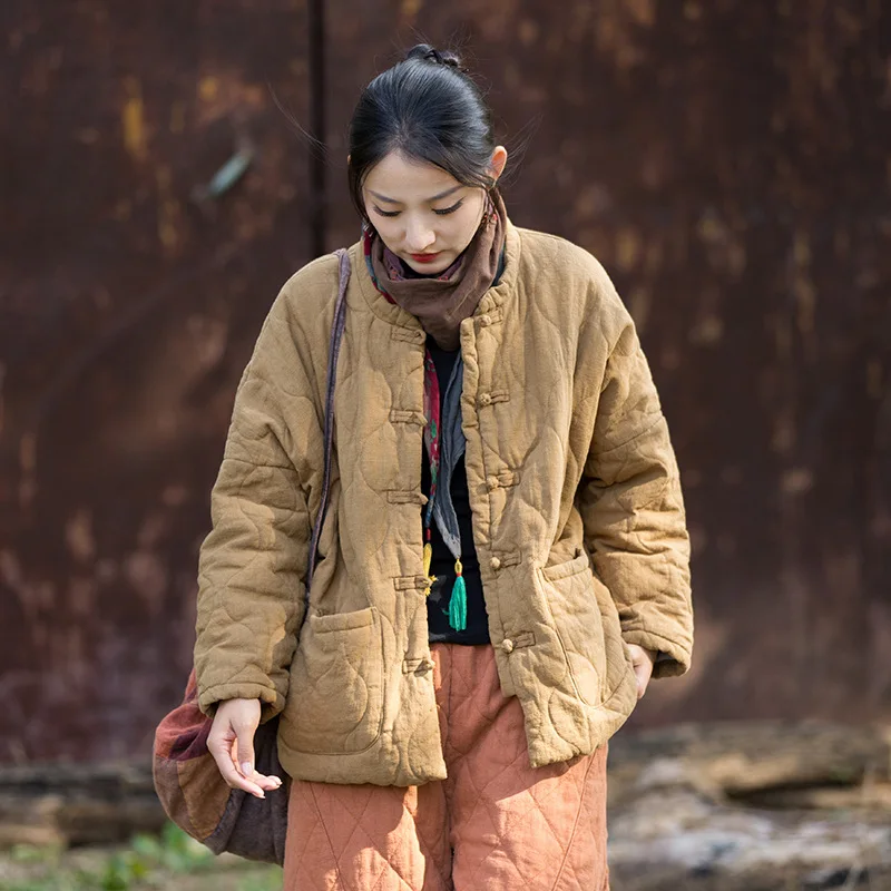 เสื้อโค้ทผ้ารามีสั้นสำหรับฤดูหนาวปี 2025: ลายควิลท์รูปทรงน้ำเต้า คอตั้งสไตล์เรโทร และกระดุมแบบกบ