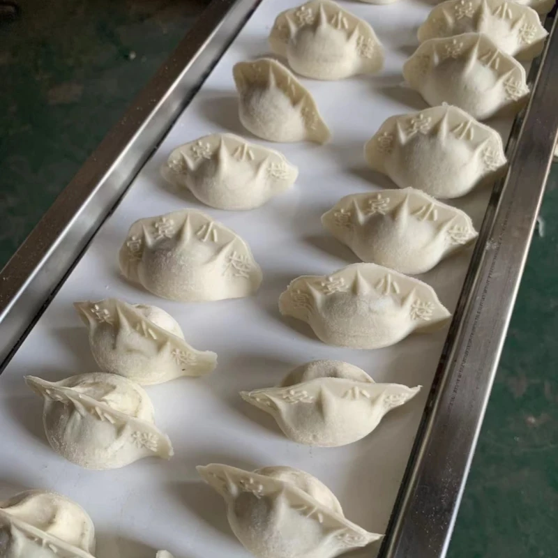 Hot Automatic Meat Pie Making Machine Jamaican Beef Patty Samosa Folding Dumpling Maker Machine Pie Empanada Machine For Sale