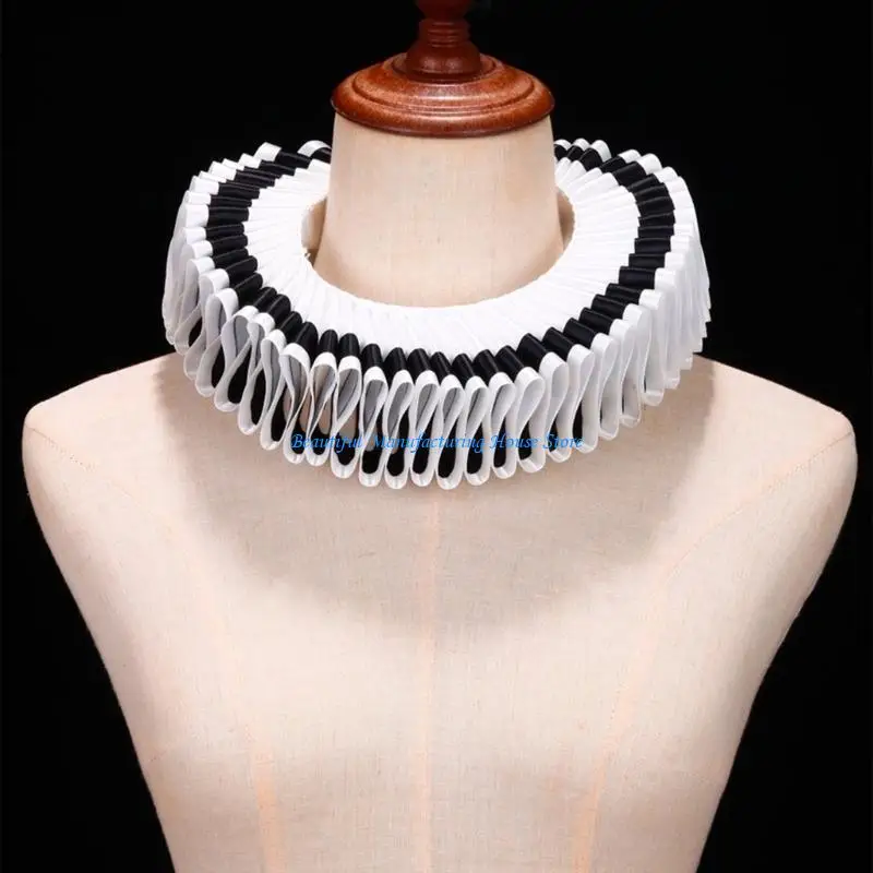 E56A Renaissances Black Edging Ruffle Collar and Cuffs Set for Party and Evening Wear