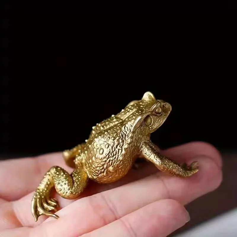 Solid Brass Toad Figurine, Mini Lucky Copper Frog Tea Pet Desktop Ornament Feng Shui Home Decor Craft Gift