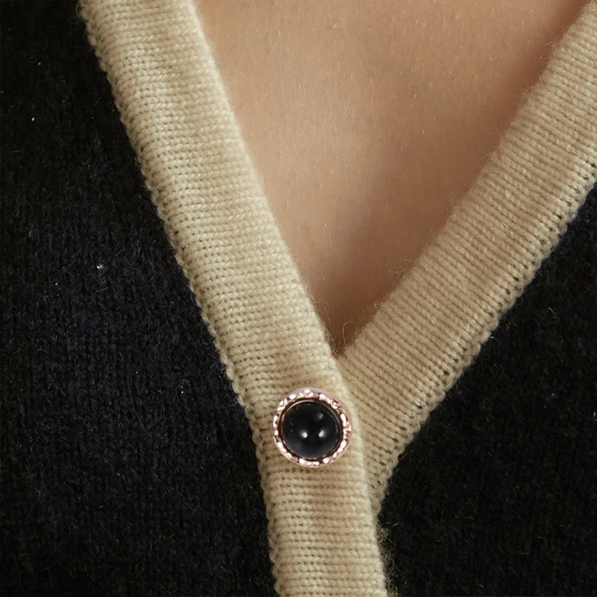 

100Pcs Button Set Classic Round Design for Sewing DIY Crafts Clothes Coats Shirts Knitting Crochet Accessories Plastic Costume