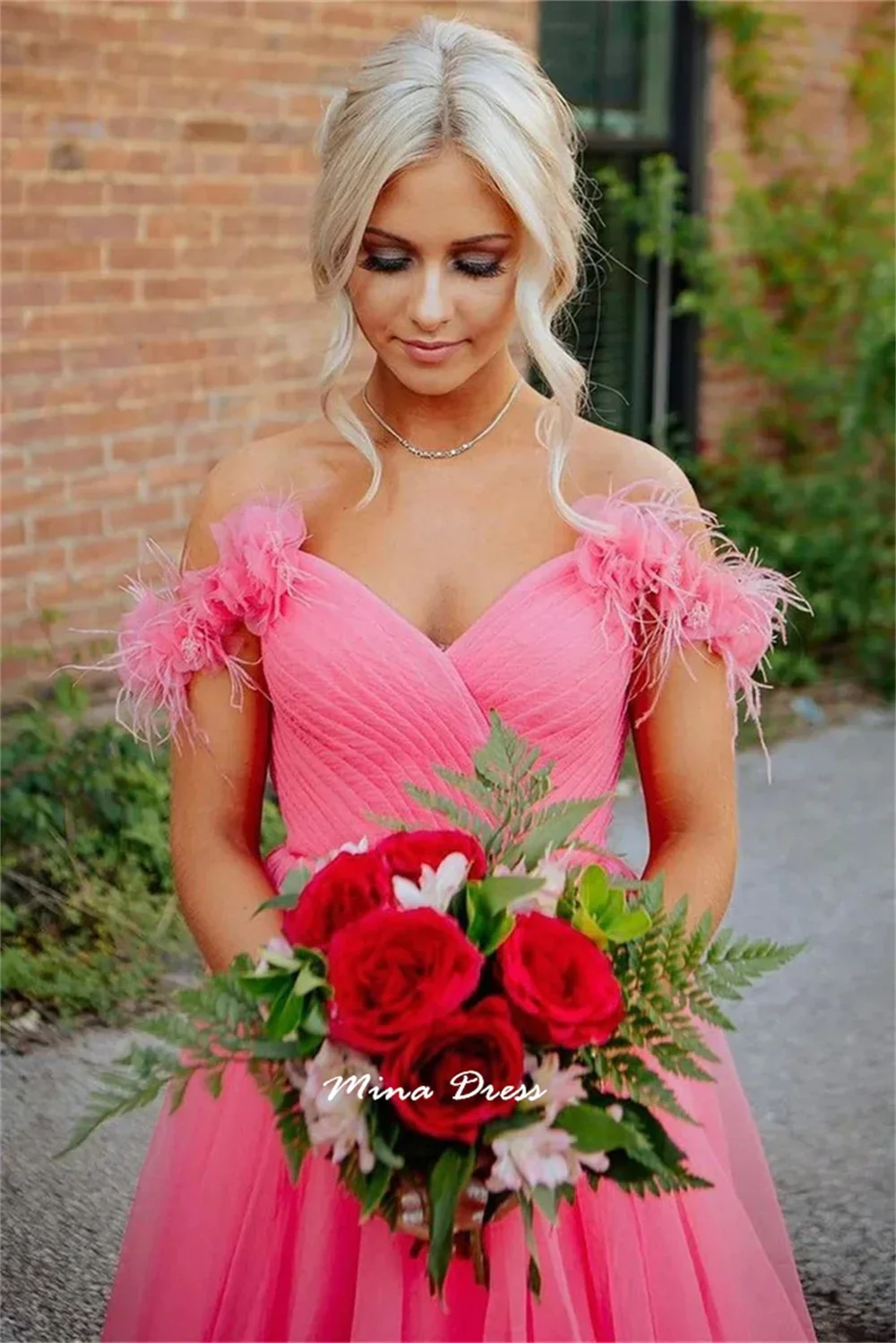 Strapless veren galajurk Achterlengte galajurken 2025, luxe diner voor dames, op maat gemaakte bloemen, mouwloos avondfeest