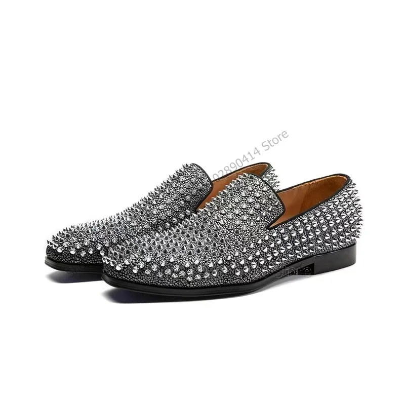 

Gray Black Rivets Decor Giltter Men Loafers Fashion Slip On Men Casual Shoes Luxurious Handcraft Party Banquet Men Dress Shoes