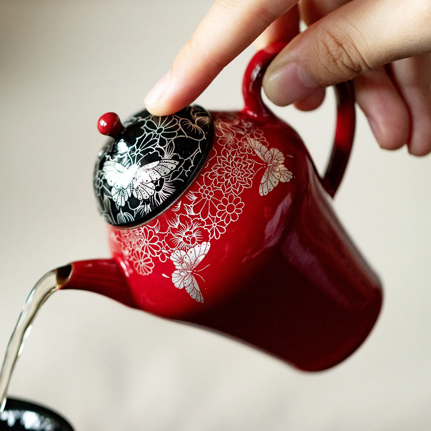Ino Kiyosongke Gold And Silver Color Ochre Dream Red Zinjiang Beauty Teapot Home Light Luxury Handmade Pot Kung Fu Tea Set
