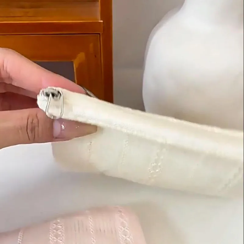 

Quilted Striped Makeup Bag Small Cosmetic Organizer Travel Toiletry Pouch for Women Multi-functional Lipstick Storage Bag Case