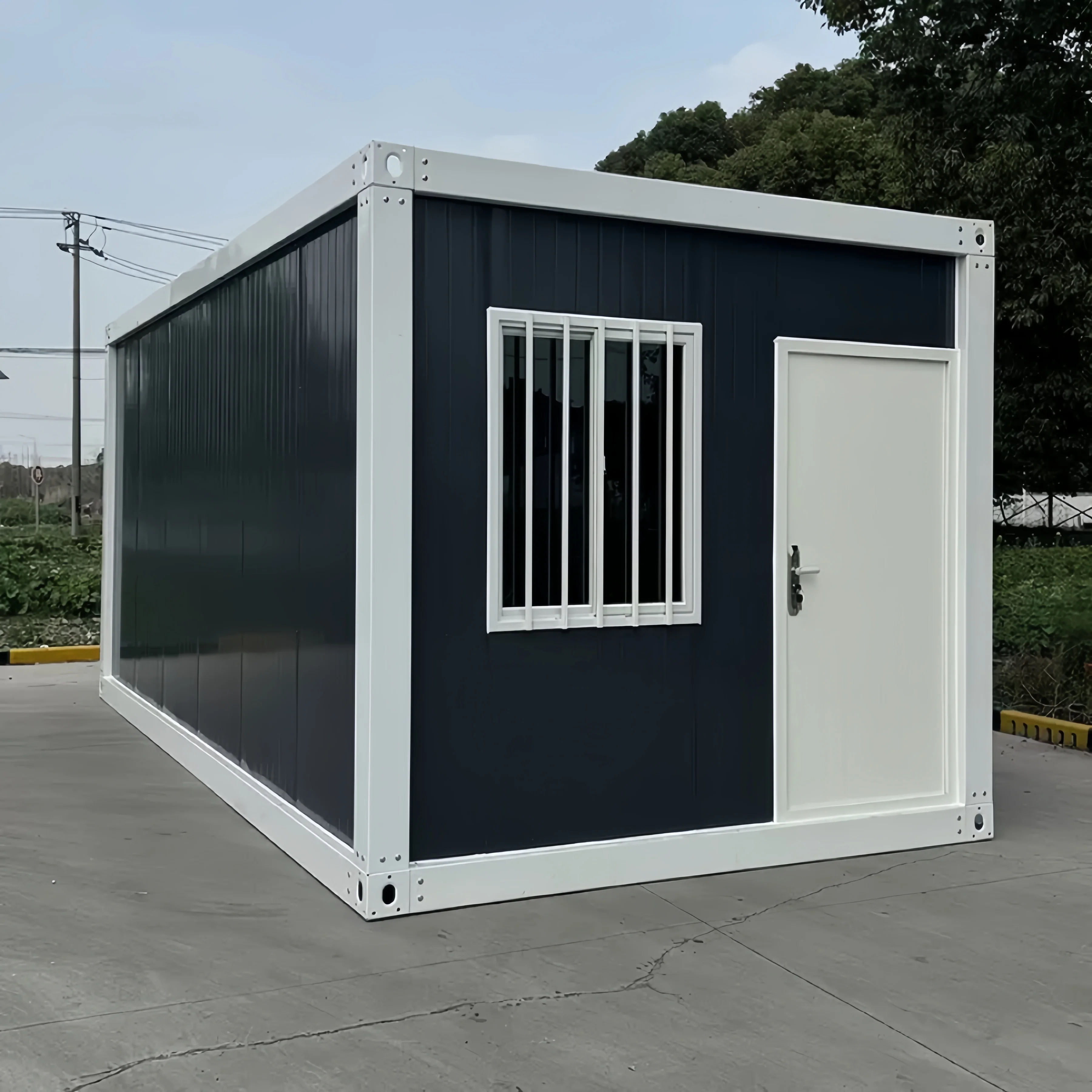 Chinese Prefabricated Houses High Quality Custom Portable Storage Containers Breathable Flat Pack Container House
