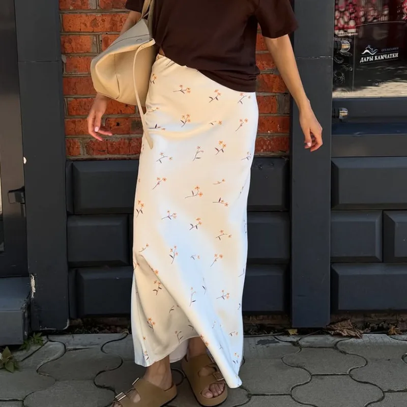 Tsiisd Floral Print Satin Maxi Skirt Female High Waist Commuting Elegant Silky Premium Evening Party Skirt New Women Y2k Skirts