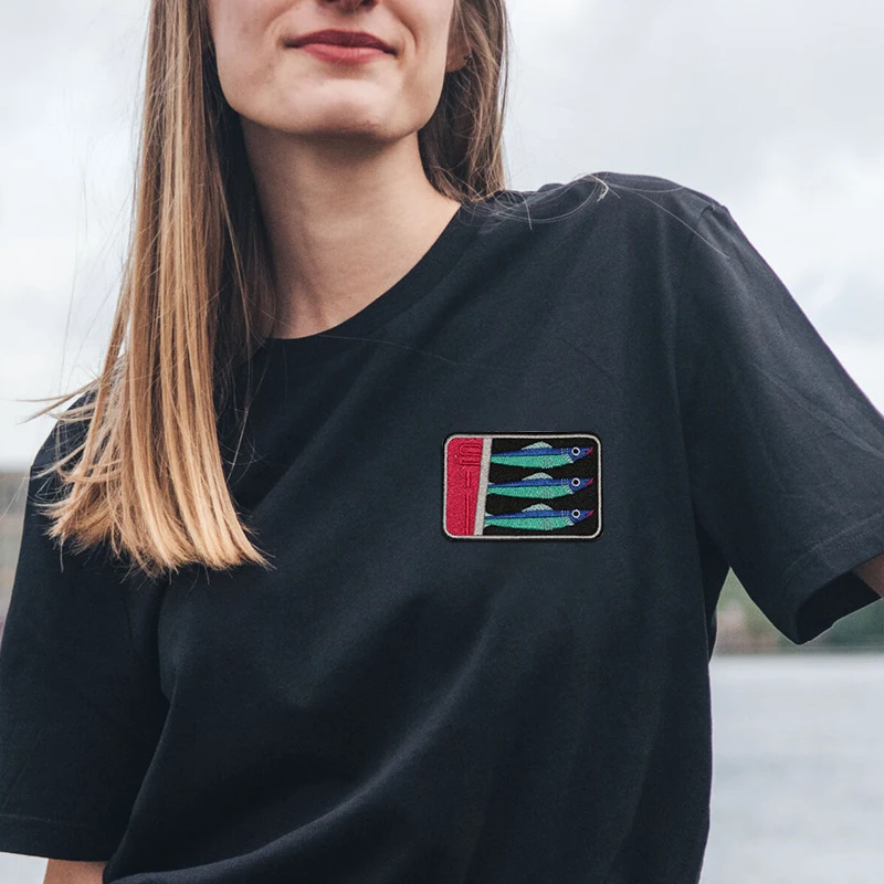 Parche bordado de estaño de sardinas, parches para coser para ropa, gorra, bolsa, chaqueta, regalo artesanal, insignia divertida con adhesivo