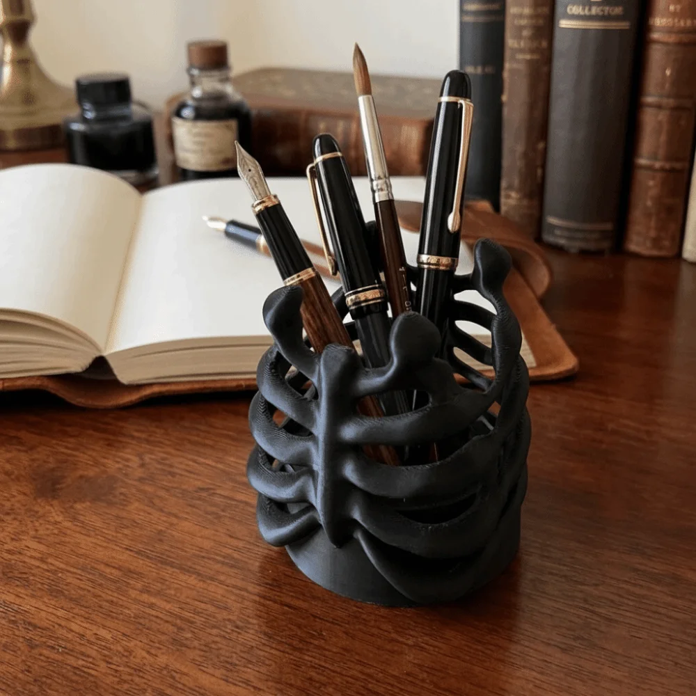 Lightweight Gothic Style Rib Cage Pen Holder Realistic Creative Makeup Brush Storage Cup Plastic Skeleton Desk Organizer Office