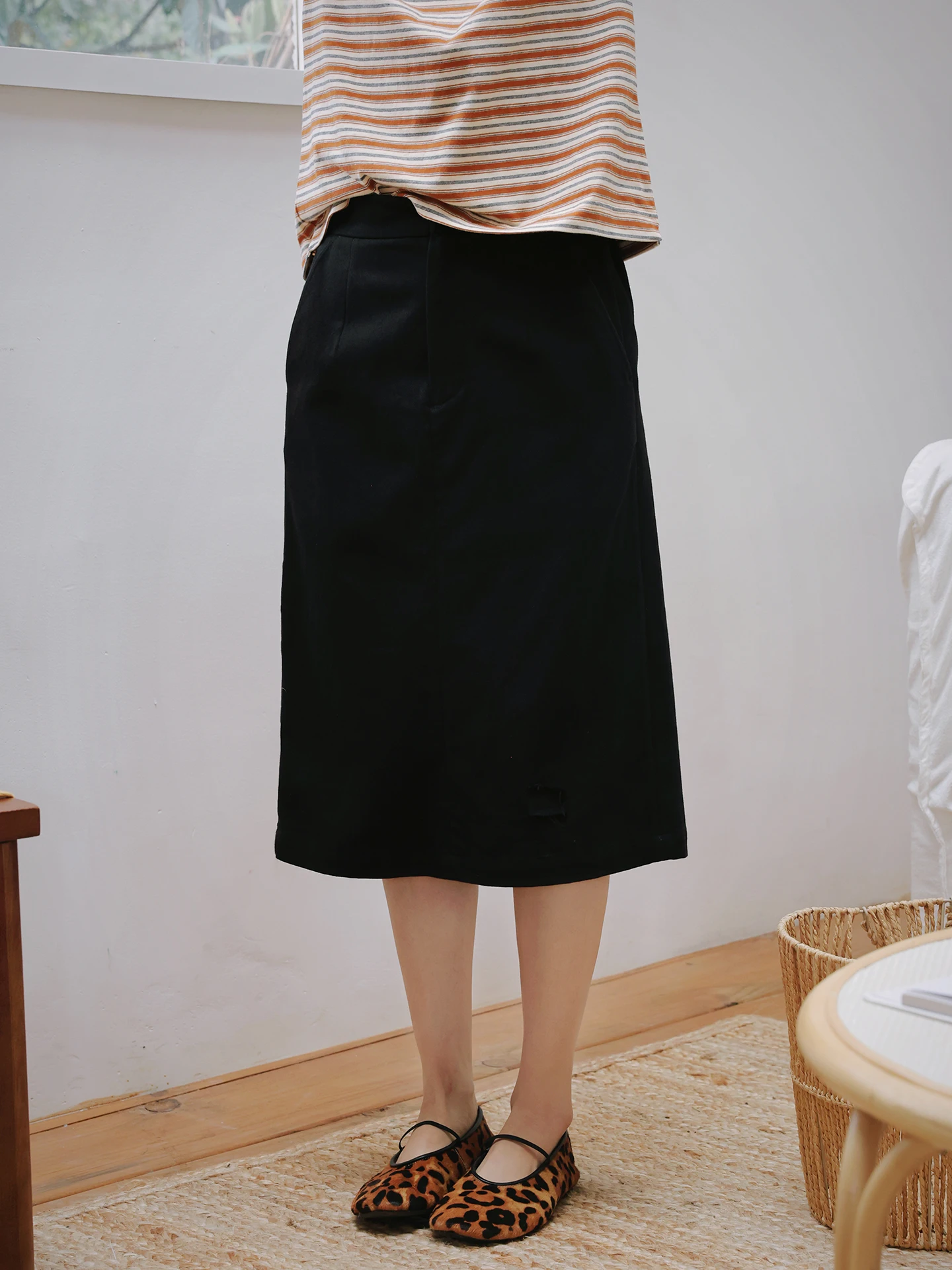 

Черная женская юбка А-силуэта средней длины с высокой талией, прямого кроя, из смесового хлопка, весенняя модная повседневная юбка