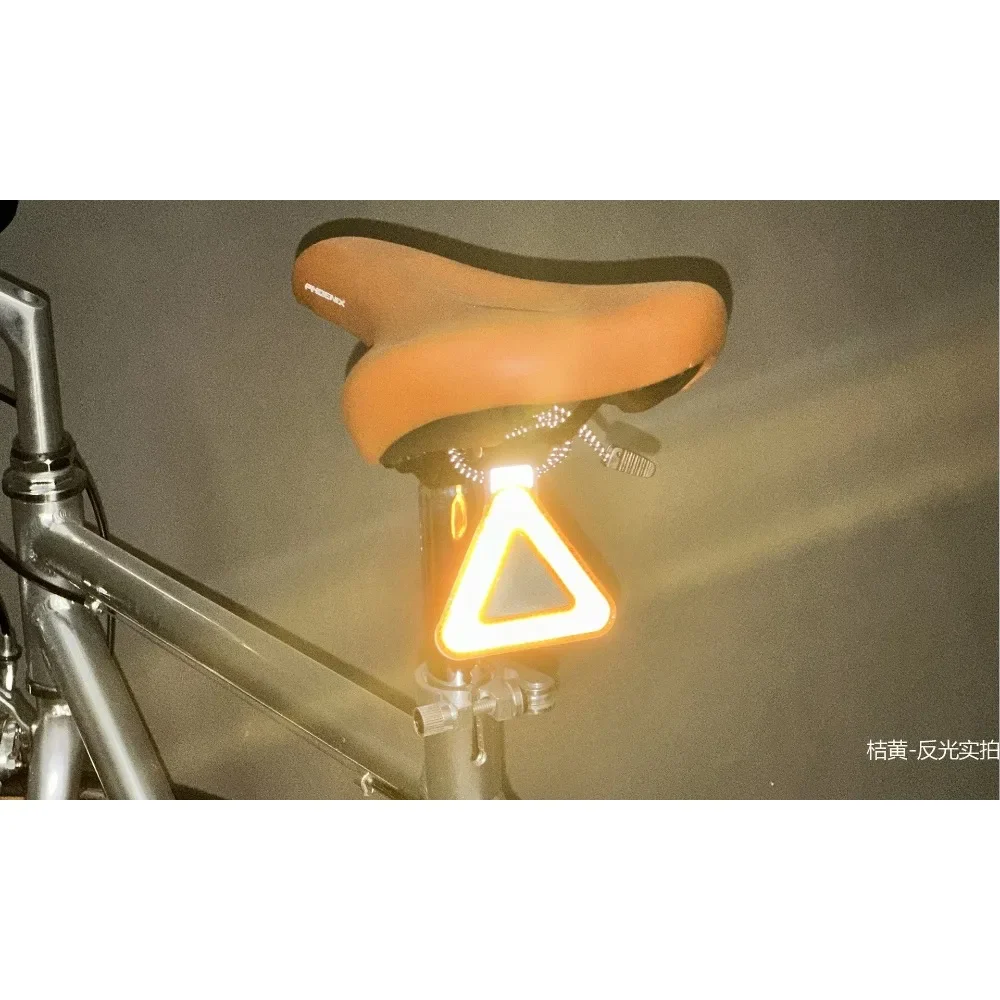 Sichtbarkeit bei Nachtfahrten Sicherheitswarn-Dreieck-Anhänger Multifunktionales Elastisches Reflektierendes Fahrrad-Dreieck-Schild Fahrradsattel – Detail 18