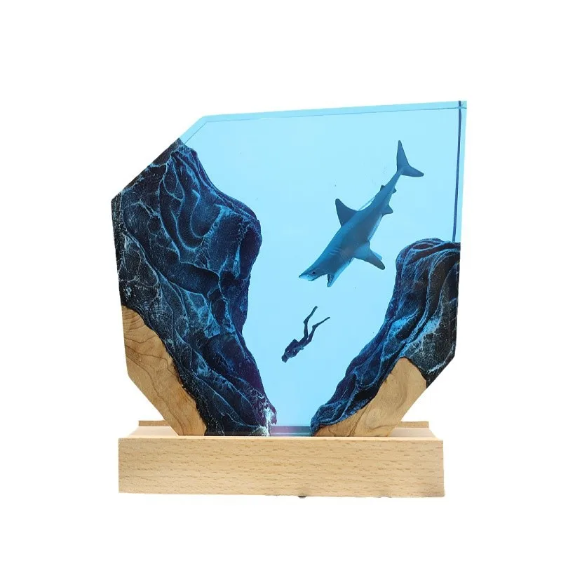 

Cave shark diver tabletop ornament marine art crafts solid wood resin lamp