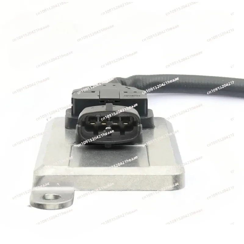 Suitable for Nitrogen Oxygen Sensor 21567736     5WK96664A 21244501 Nox Sensor