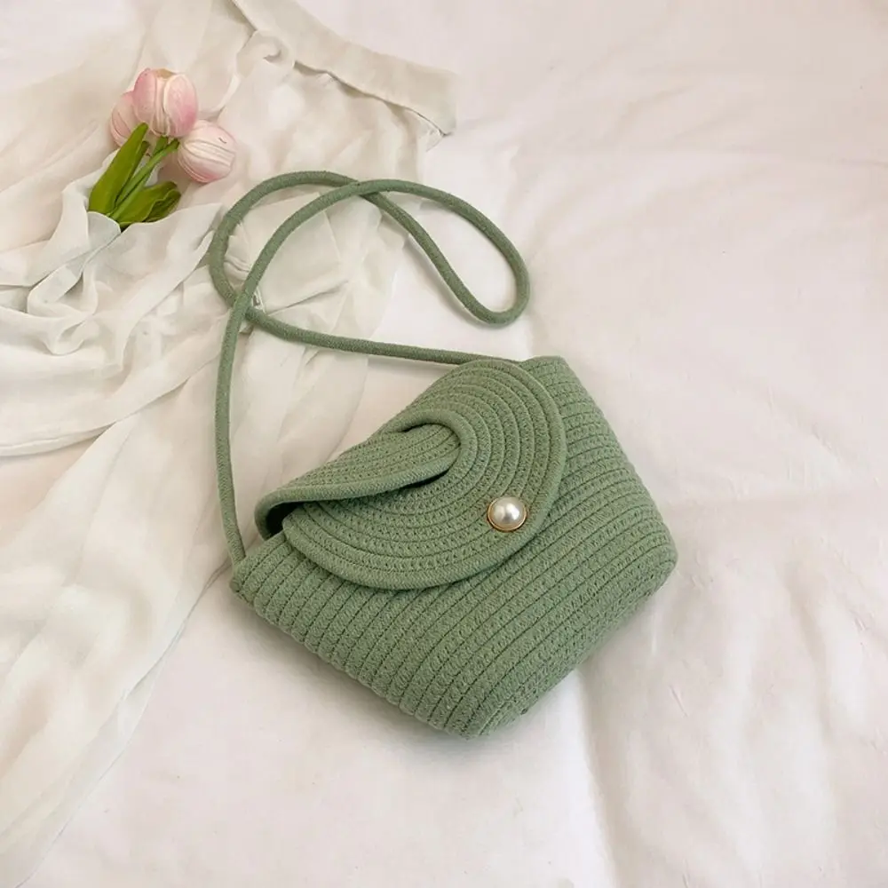 

Соломенная сумка через плечо Sweet Weave во французском стиле с жемчужной пуговицей Сумки на плечо ручной работы Портативный дизайн с крестом