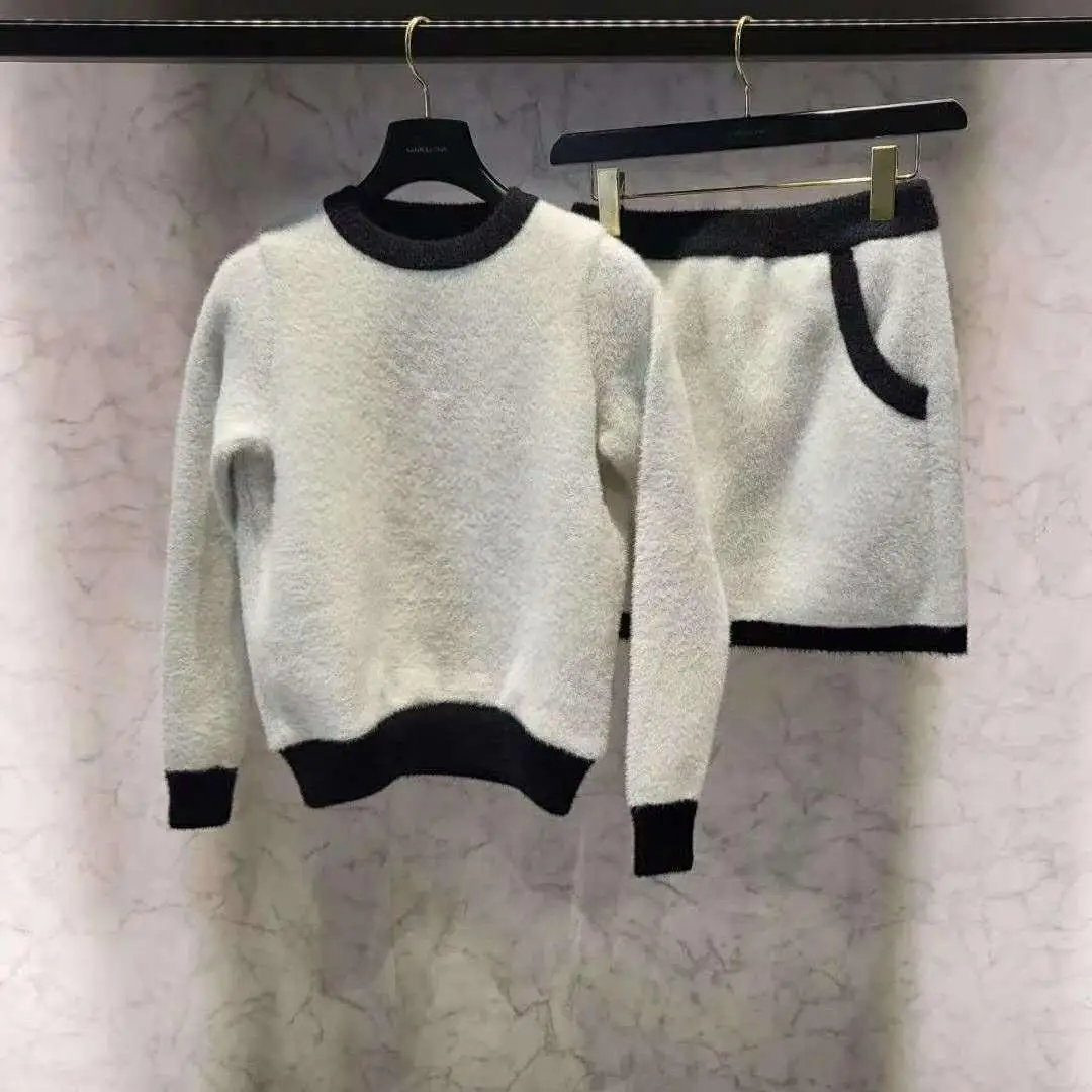 2026 New Women Golf Knit Outfit Plush Knitted Skirt & Sweater Autumn Winter Casual Versatile Sports Golf Set