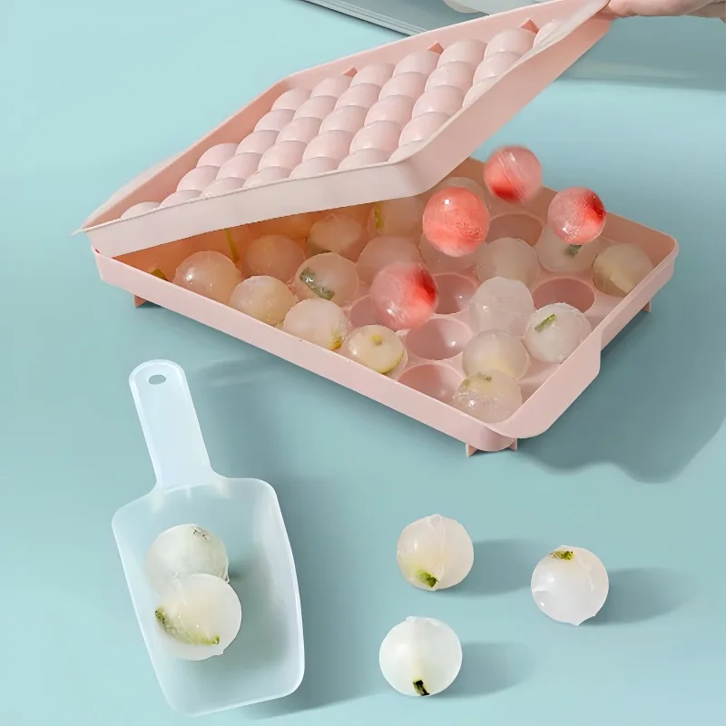 Round Ice Ball Mold with Cover Reusable Plastic Freezer Tray for Crystal Clear Cocktail Ice Spheres Drink Chilling Accessory