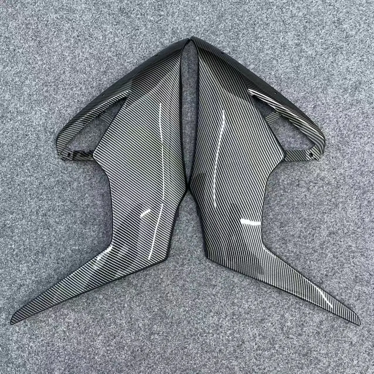 ABS motorcycle fairing is suitable for GSXR1000 GSX1000R K5 large R middle plate middle enclosure 05 06 05-06 carbon fiber paint