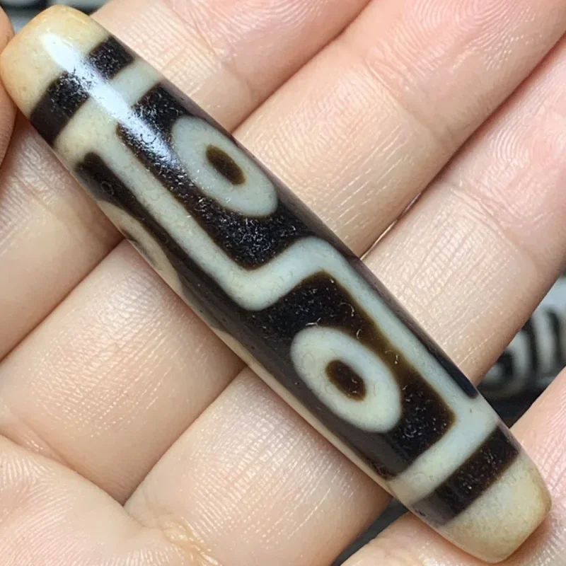 Thing One Picture Natural Genuine High Oil Whitening Black and White to Six EyesBeads Pendant for Me