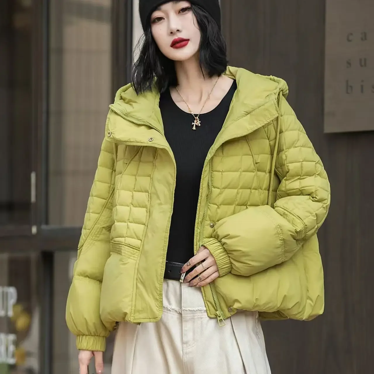 Piumino da donna antivento con cappuccio per pendolarismo in piumino d'anatra bianco moda europea autunno e inverno