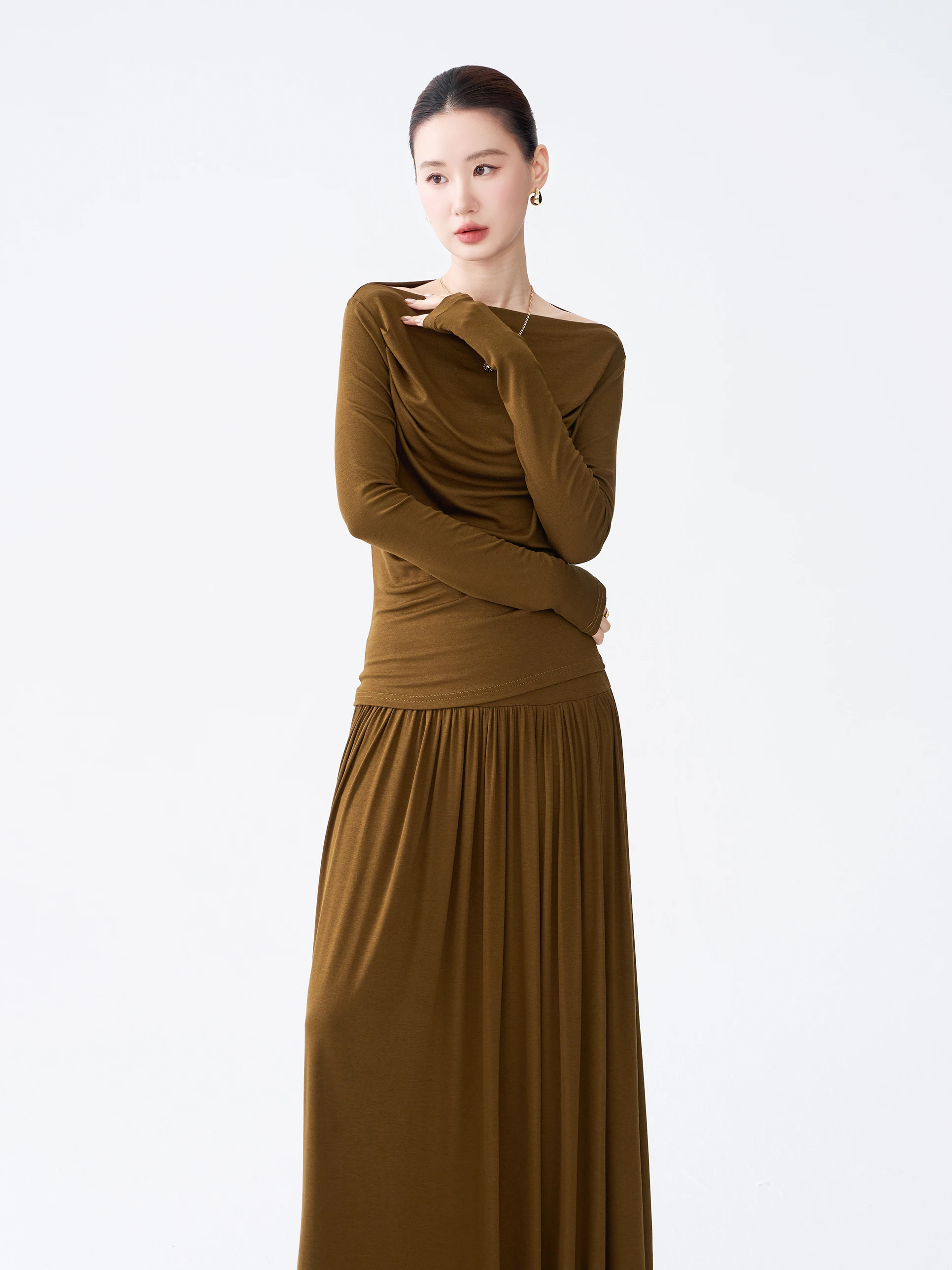 Minimalist Knitted Two-Piece Set Women's Gown Long Sleeve One-Shoulder High Waist Skirt Slimming Elegant Midi Skirt Autumn Wear