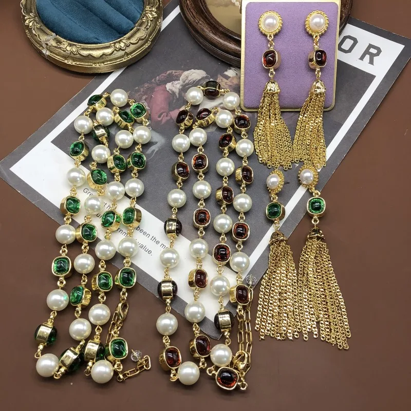 

Medieval Jewelry Design Sense Fashionable and Versatile Double-sided Glazed Pearl Necklace Fringed Shoulder Stud Earrings Jewelr
