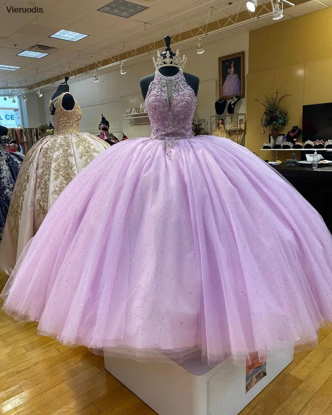 2021 Великолепные 15-летние платья Quinceanera сиреневого цвета, расшитые бисером, сексуальный лиф без рукавов с лямкой на шее, корсет, юбка с блестками, длинное вечернее платье