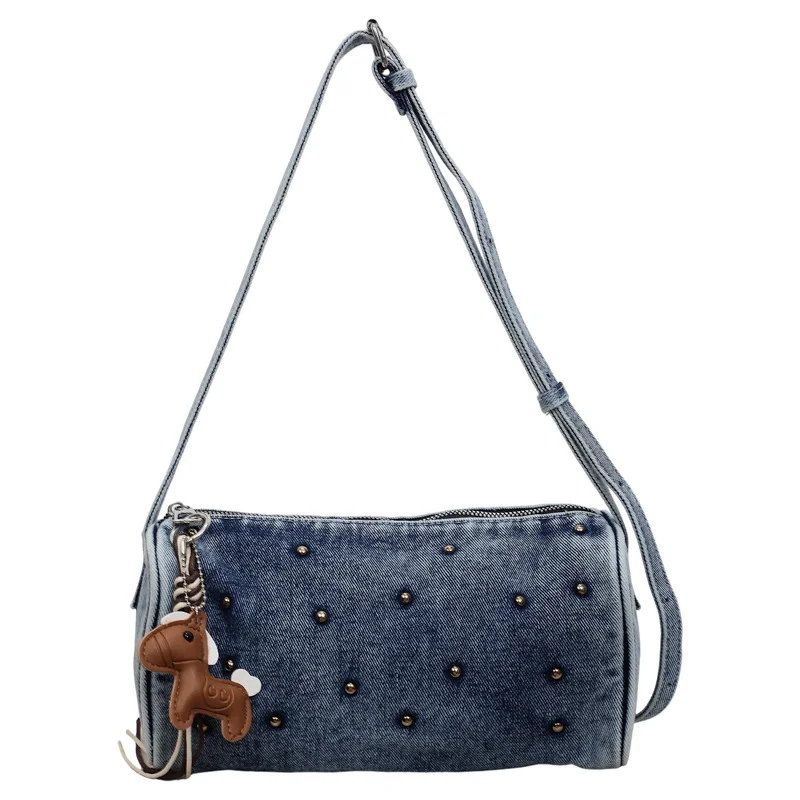Gewaschene Denim-Umhängetasche mit Nieten und Taschenanhänger, Damen-Schultertasche mit Metallnieten, Lässige Vielseitige Handtasche, Pendler-Geldbörse – Detail 1