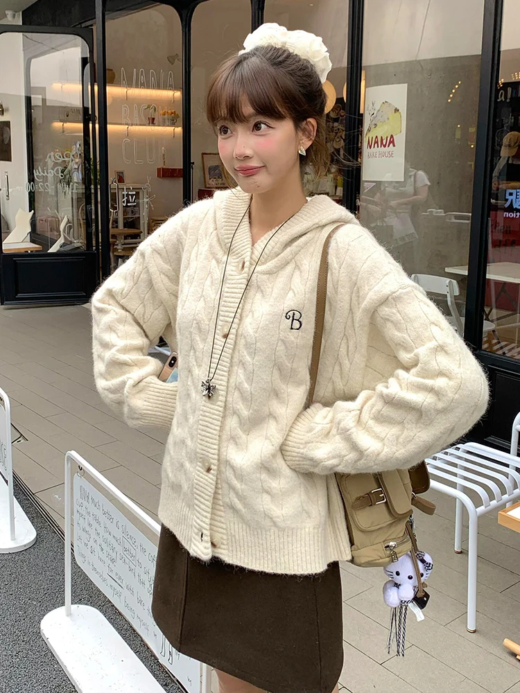 

Женский вязаный кардиган свободного кроя с капюшоном, теплый зимний повседневный кардиган-пальто, мягкий, средней плотности, с вышивкой, комфортный топ