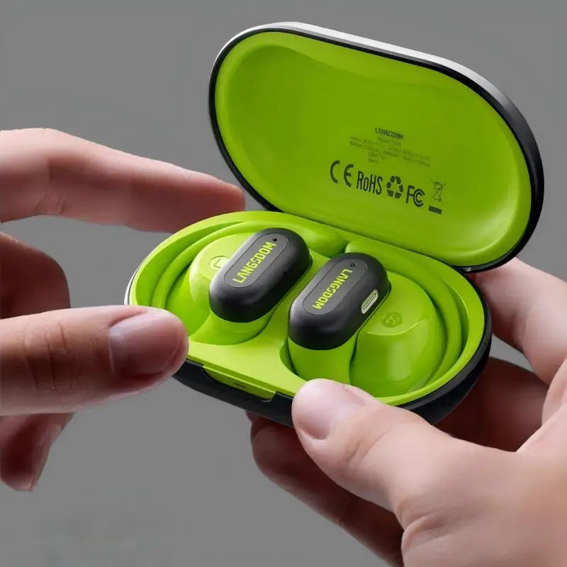 Langston Auriculares inalámbricos con gancho para la oreja abierta, Bluetooth 5,4 7g Conucción ósea ligera IPX5 Auriculares para correr impermeables