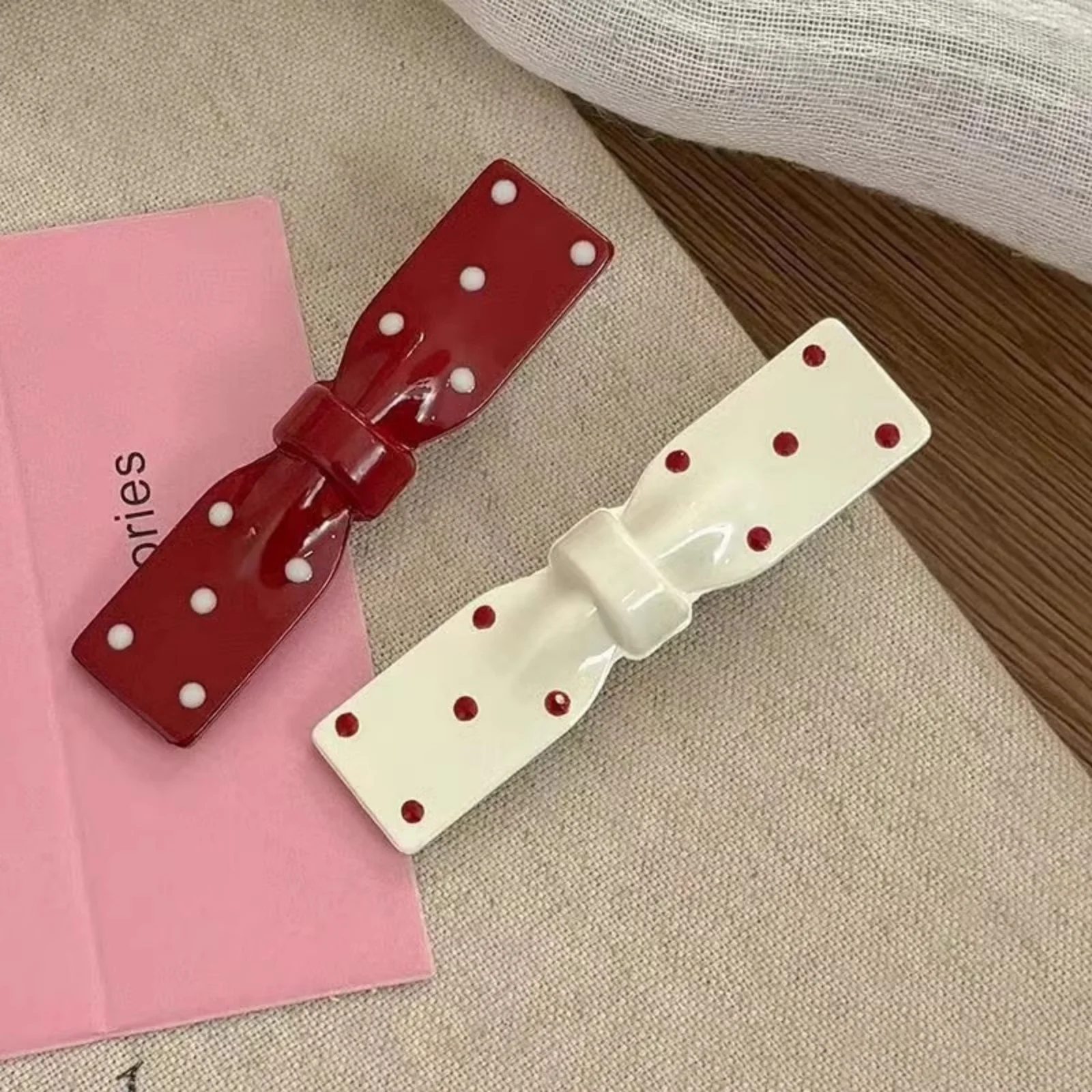 16PCS Teenage Girls Polka Dot Hair Clip Forehead Side Bangs Clip Retro Temperament Hair Clip Broken Hair Duckbill Clip Simple He