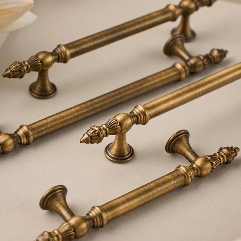 Brass Kitchen Cabinet Handles European Style Vintage Luxury Bronze Pulls Antique Wardrobe Dresser Drawer Knob Furniture Hardware