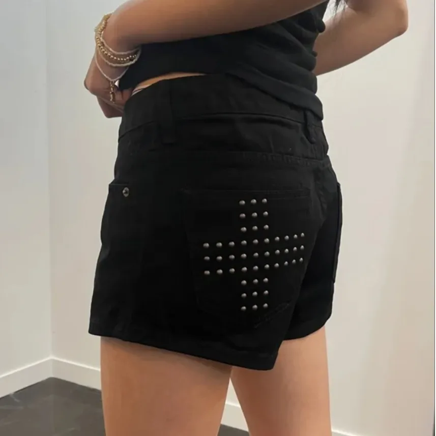 

Casual Denim Shorts Pocket Detail Straight Leg Jeans Lightweight Cotton Summer Shorts for Young Women A-Line Fit Jeans