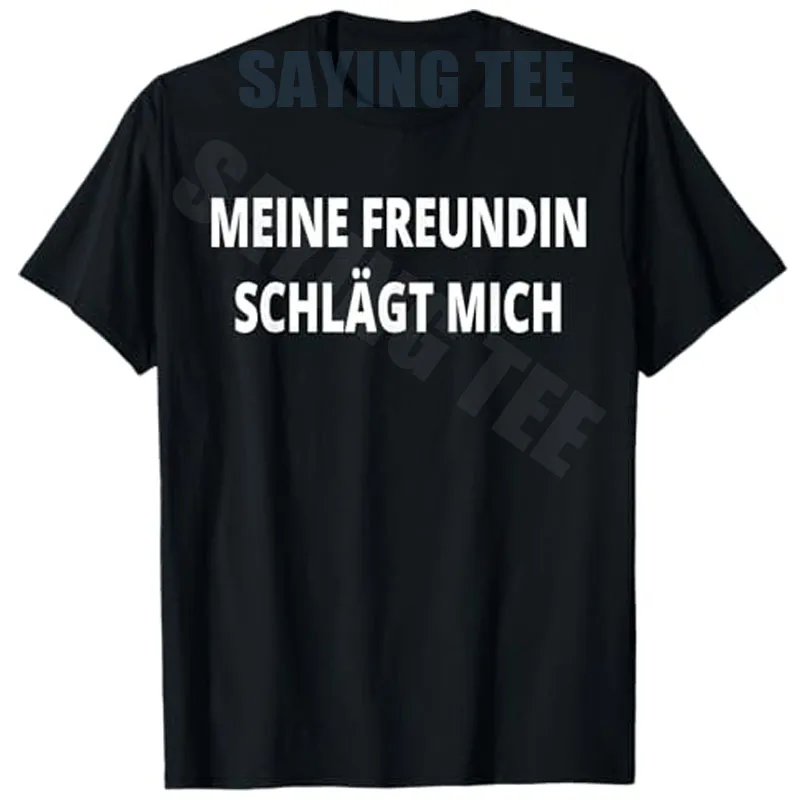 Meine Freundin schlägt mich – Beziehungspaar T-Shirt mit Y2K-Schriftzug – Neuheit Geschenk personalisierbar – Detail 3
